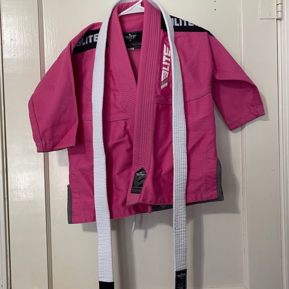 PINK JITSU KIDS OUTFIT C00 fits size 4-5